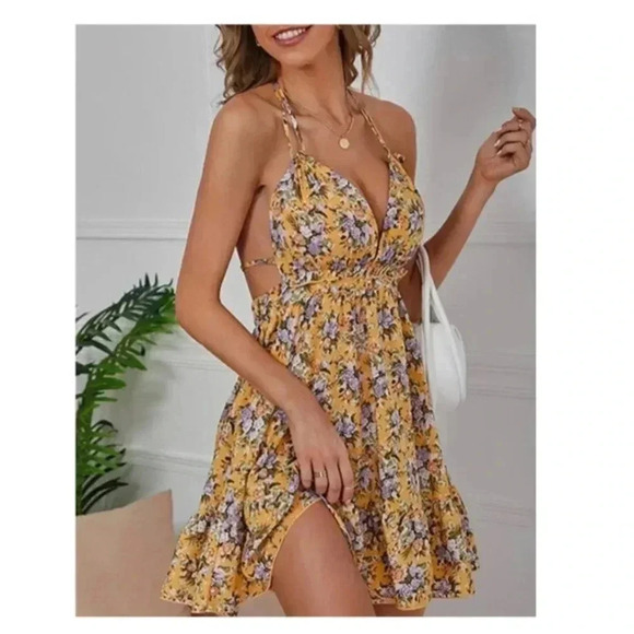 🆕Floral Ruffle-Trim Sleeveless Halter Dress XS🆕 - Picture 4 of 12